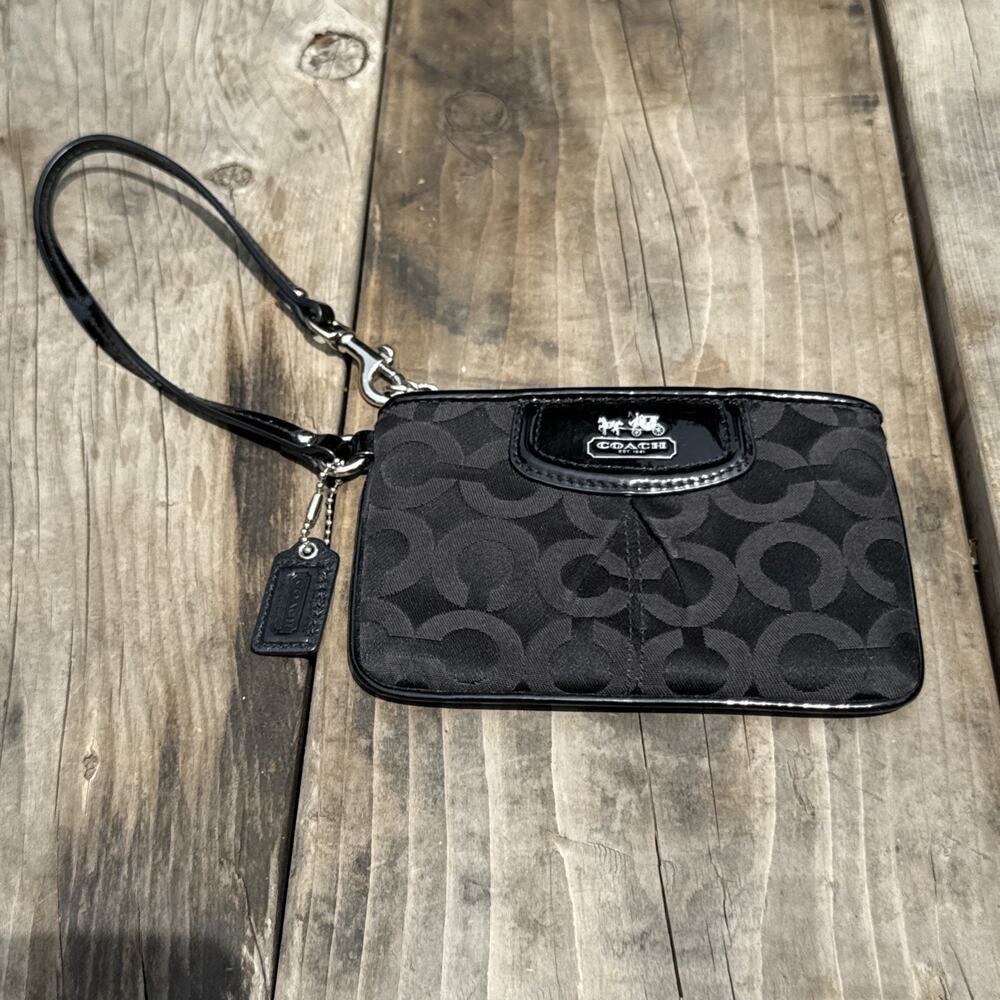 COACH Sig C Black Horse Carriage Wristlet Wallet 4x6 Cloth & Patent Leather